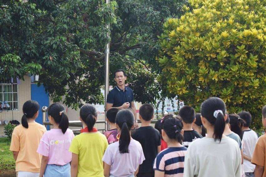 迈开腿尝尝你的香肠是什么感觉？游戏画面